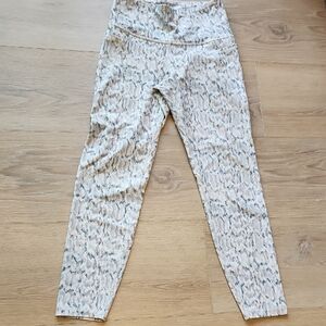 Stylish Snake Print Leggings